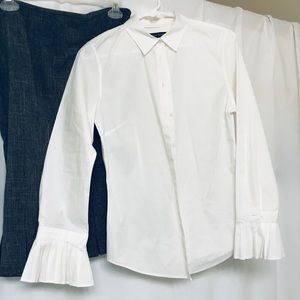 EUC Banana Republic tailored fit button down shirt